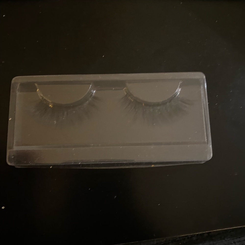 Elegant Black False Eyelashes
